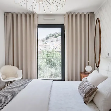 Luxury In Downtown Apartment