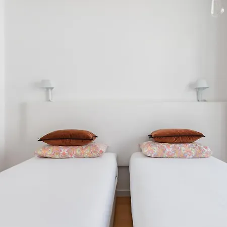 Luxury In Downtown דירה ליסבון